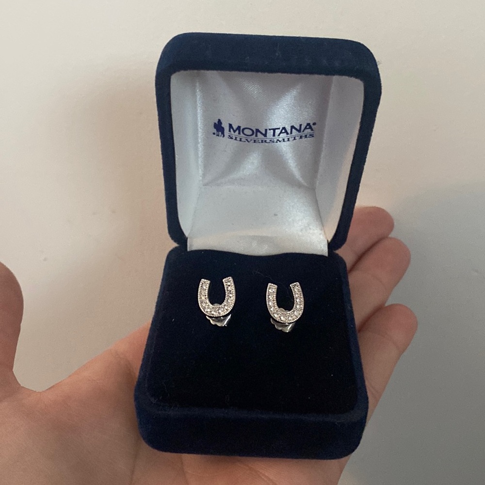 Montana Silversmith Horse Shoe Earrings